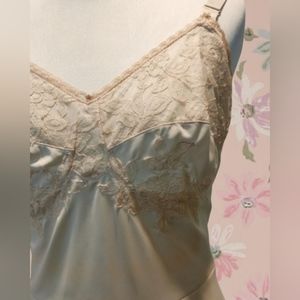 Vintage Slip